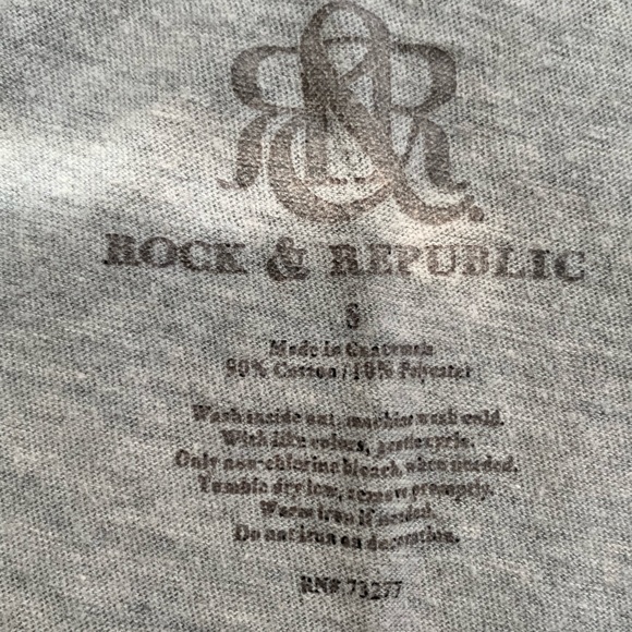 Rock & Republic Gray Embellished Logo Raw Hem T Shirt - Picture 7 of 9